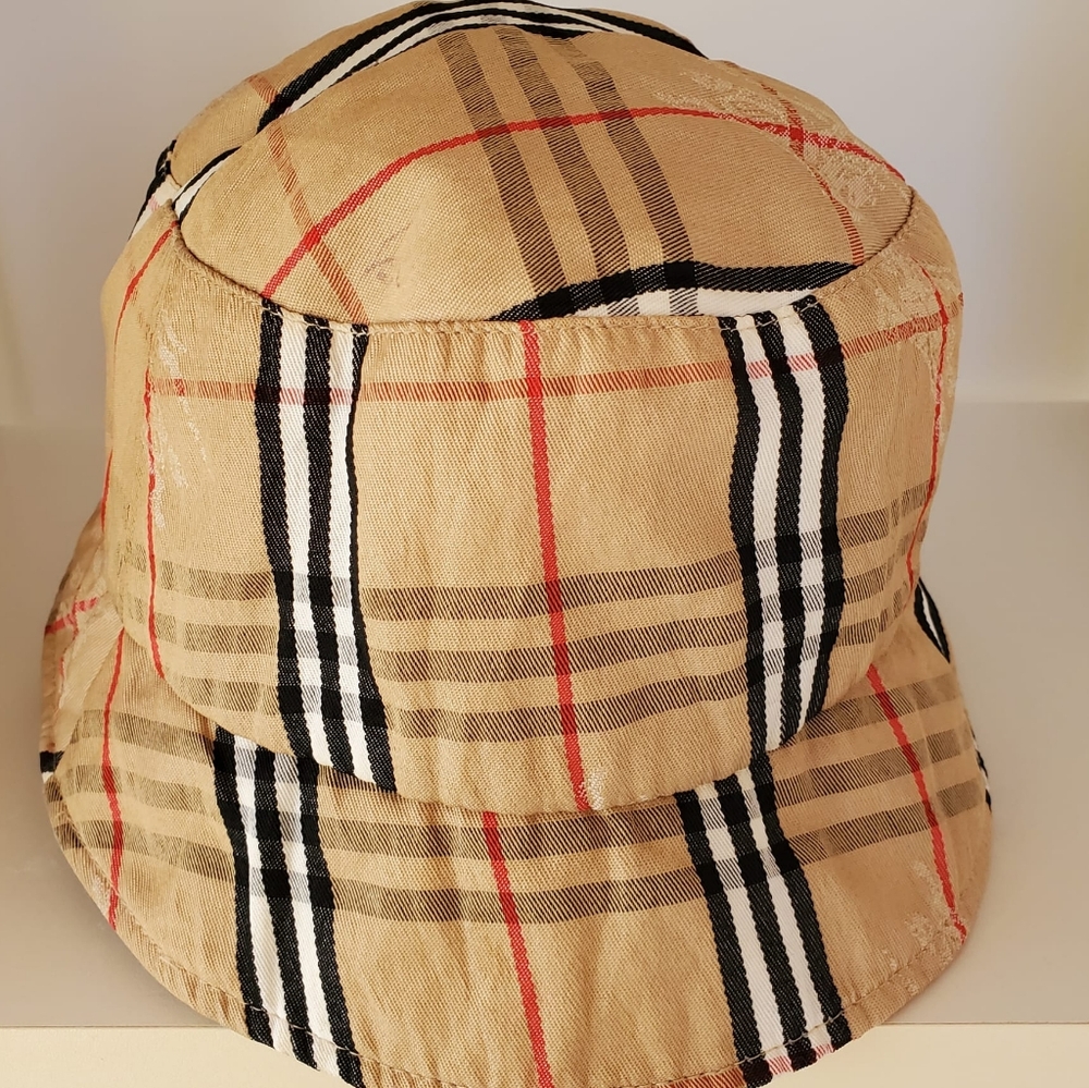 Burberry Nova Check Bucket Hat With Equestrian Prints - Picture 4 of 10